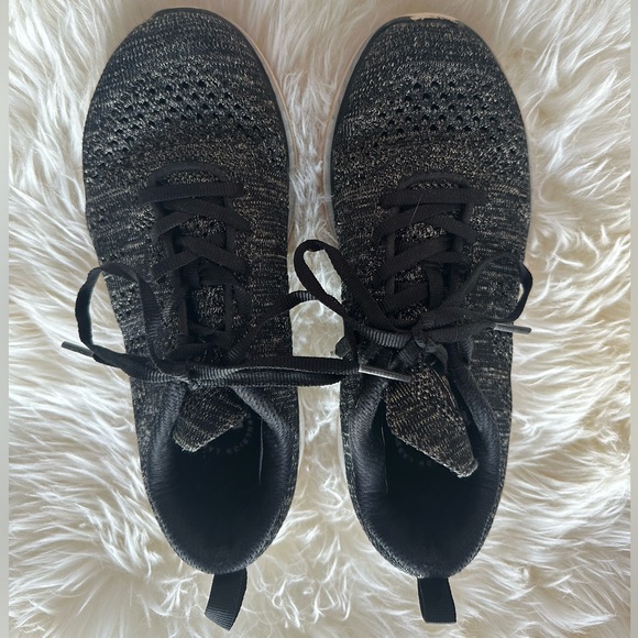 Athletic Propulsion Labs Women’s TechLoom Pro Sneakers - Picture 2 of 4